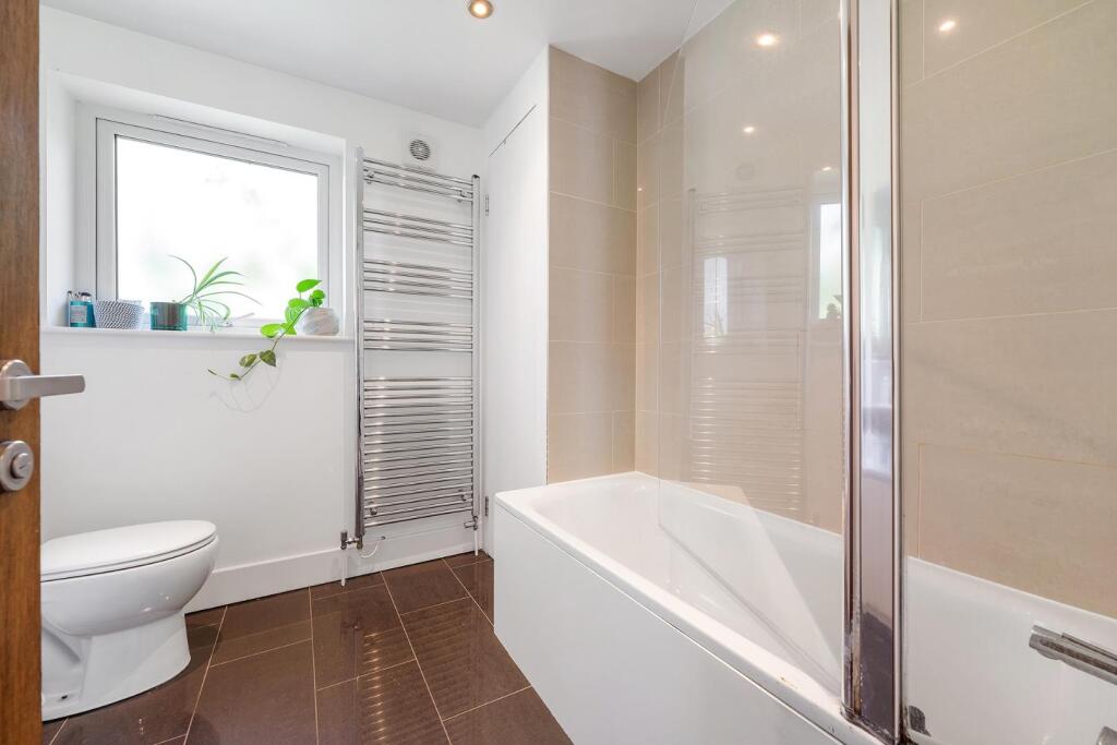 Bathroom.JPG