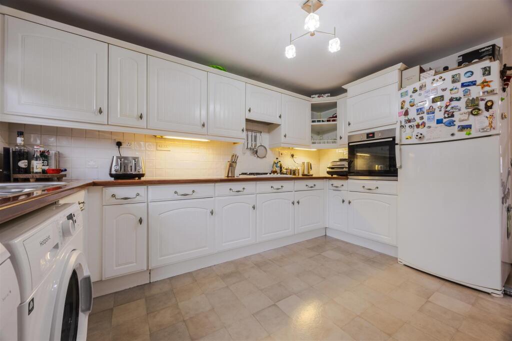 Kitchen diner