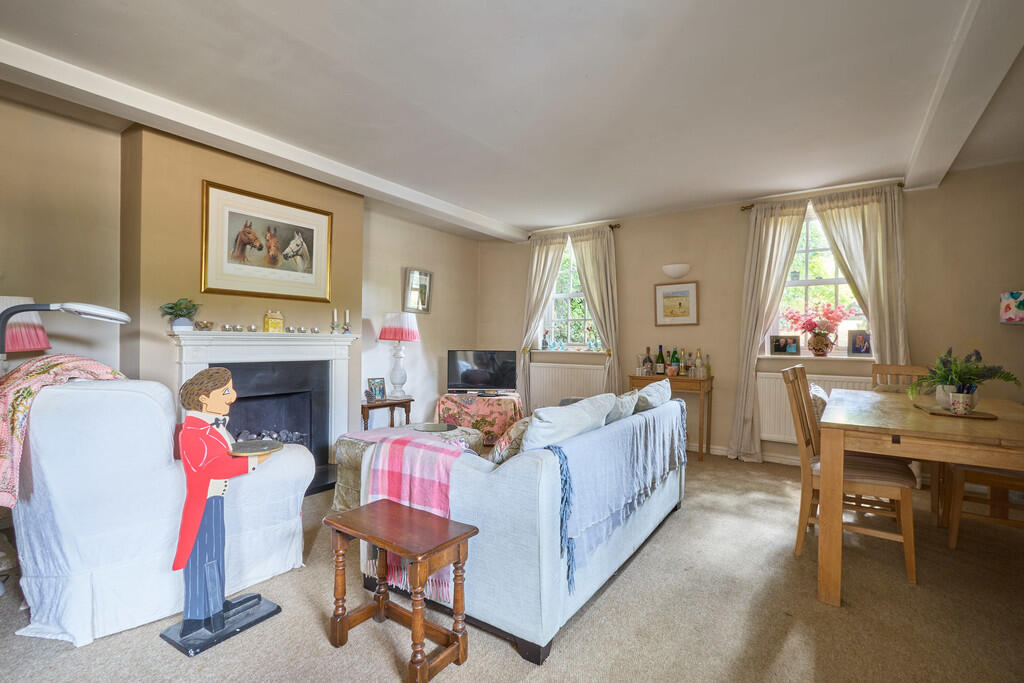 Moulton Hall 0907...