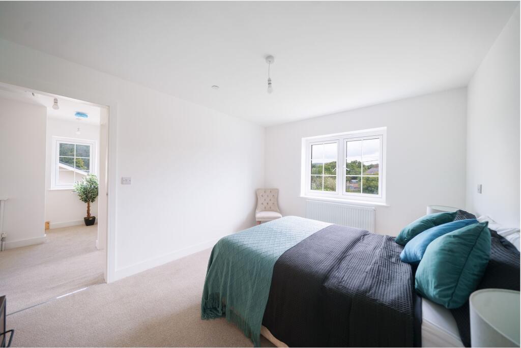 Bedroom 1 (Top Left)