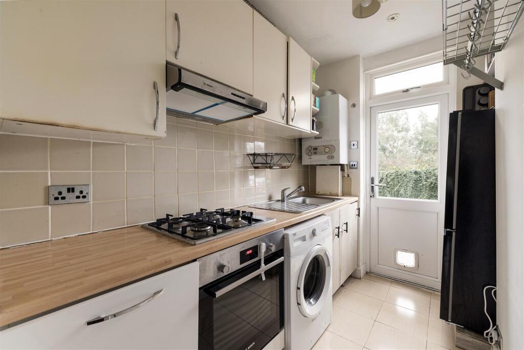 Tudor Court, E17