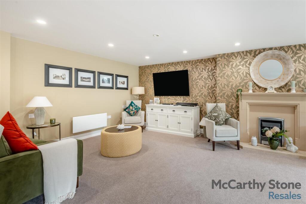 8656971-interior14.jpg