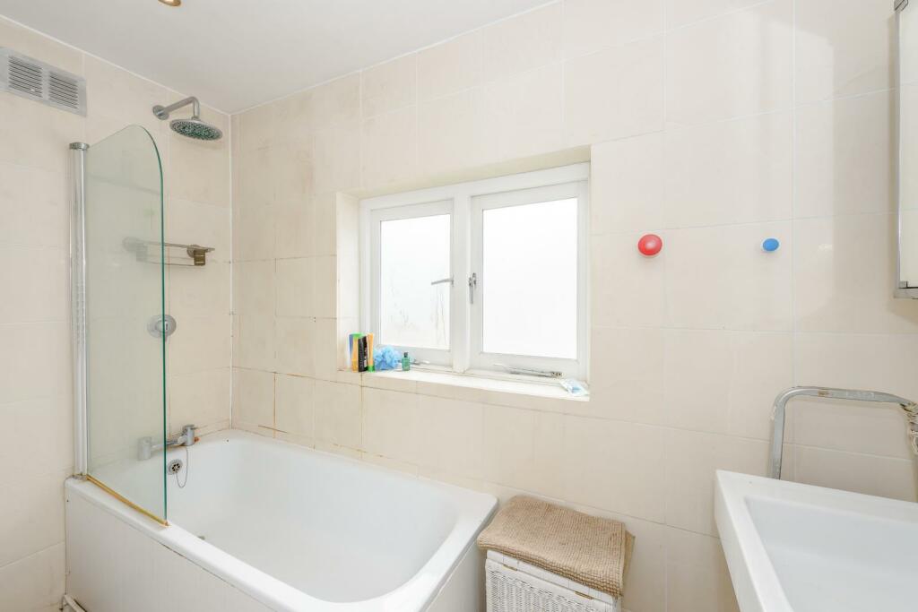 8390652-interior04-800.jpg
