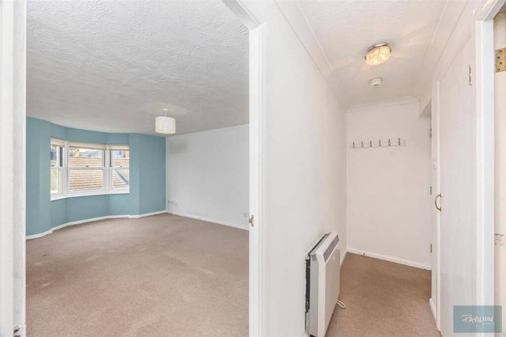 Park Crescent Place, Marlow Court 6_015.JPG