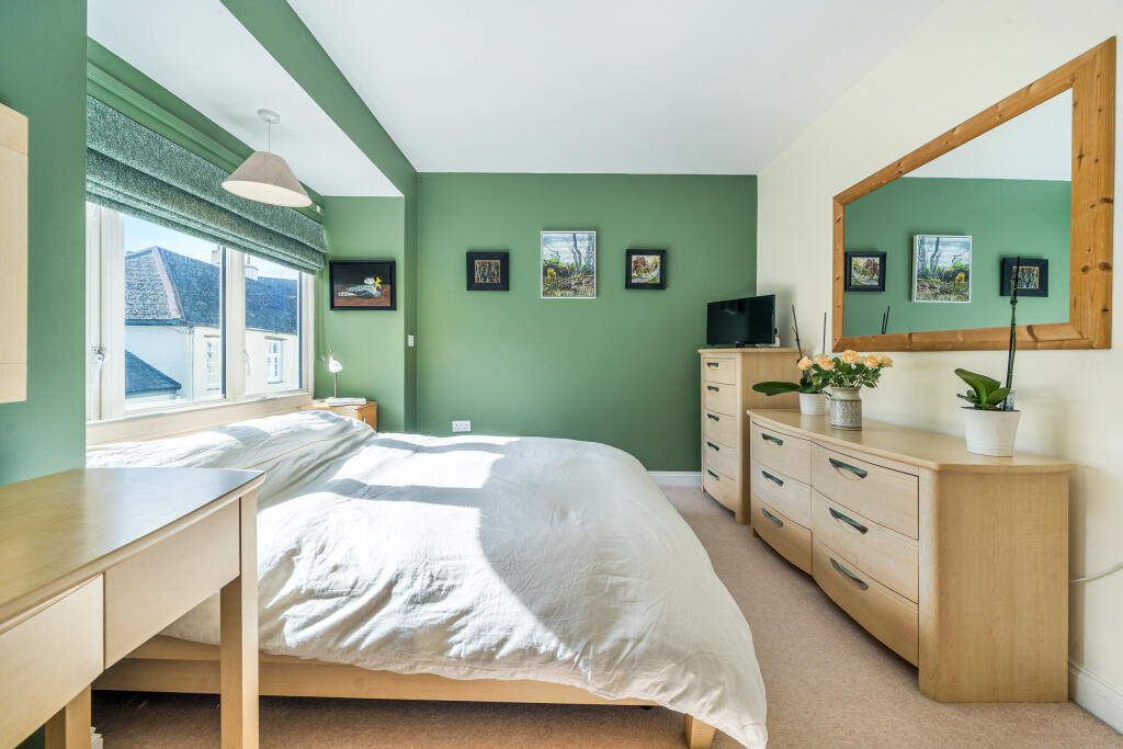 1359096-23-68daa1a57b294-ARW-1