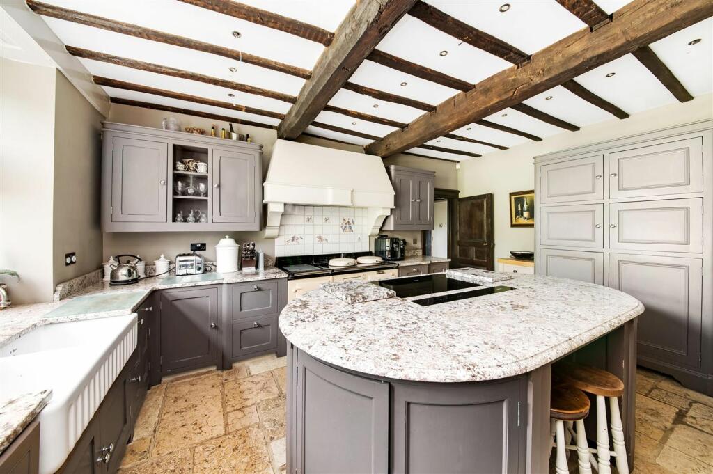 BREAKFAST KITCHEN