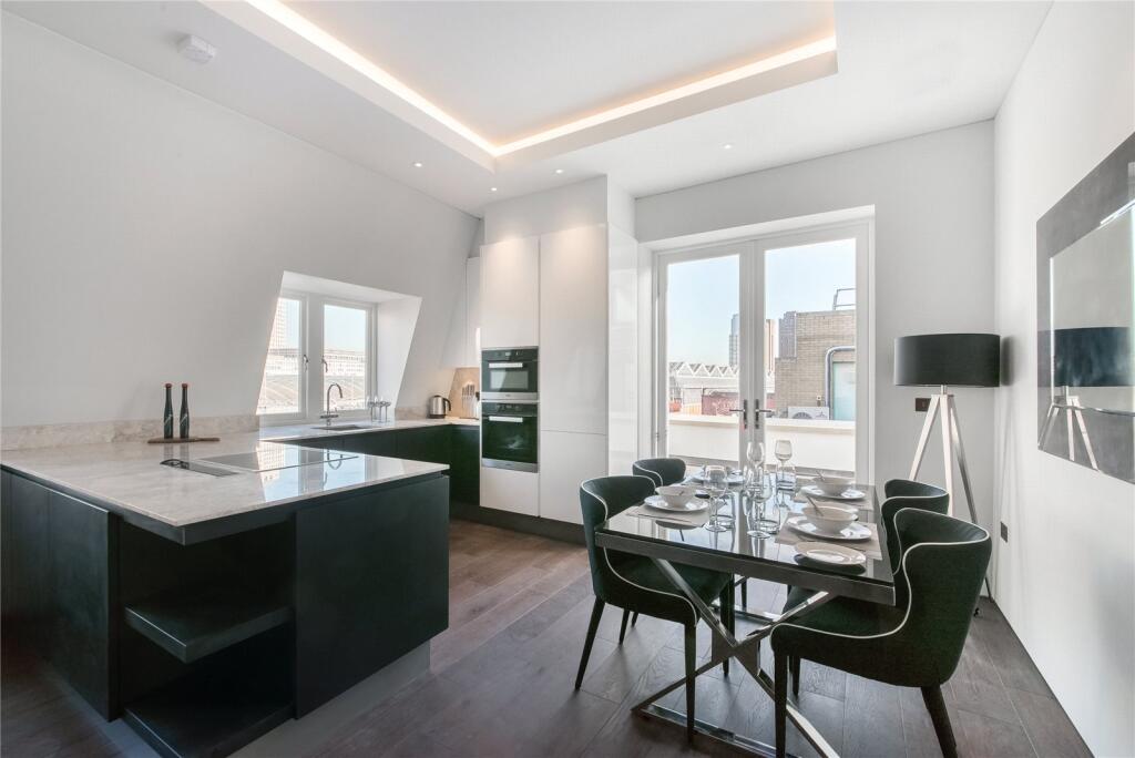 Kitchen/Reception