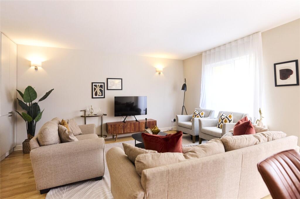 Picreception Room