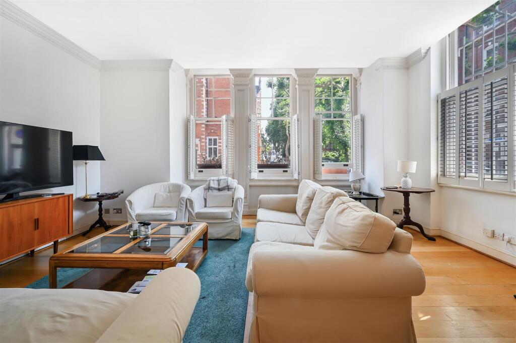 Reception Room/Dining Room .jpg