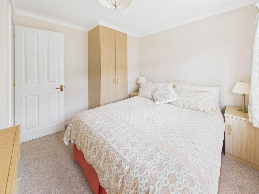2nd Bedroom