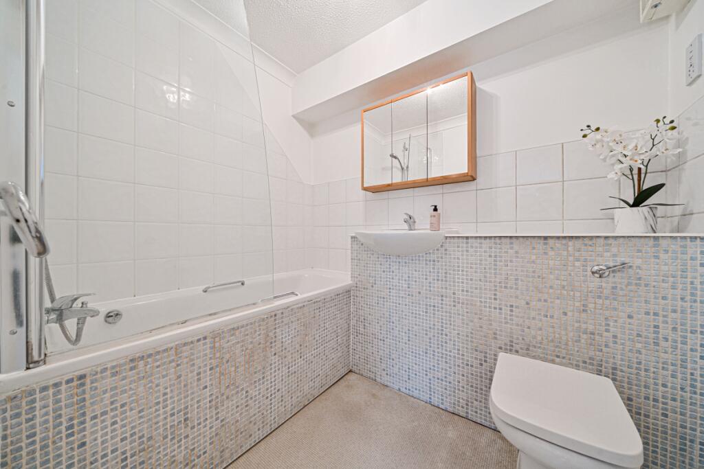 1347875-7-68b6d57...