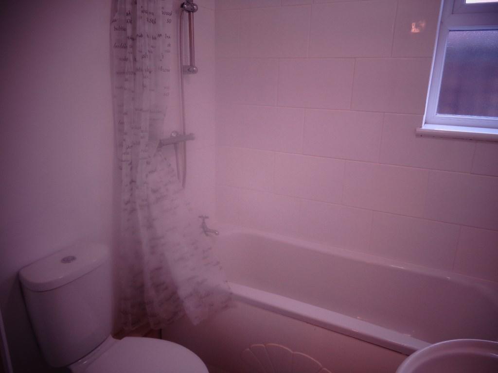 Bathroom 1 of 3