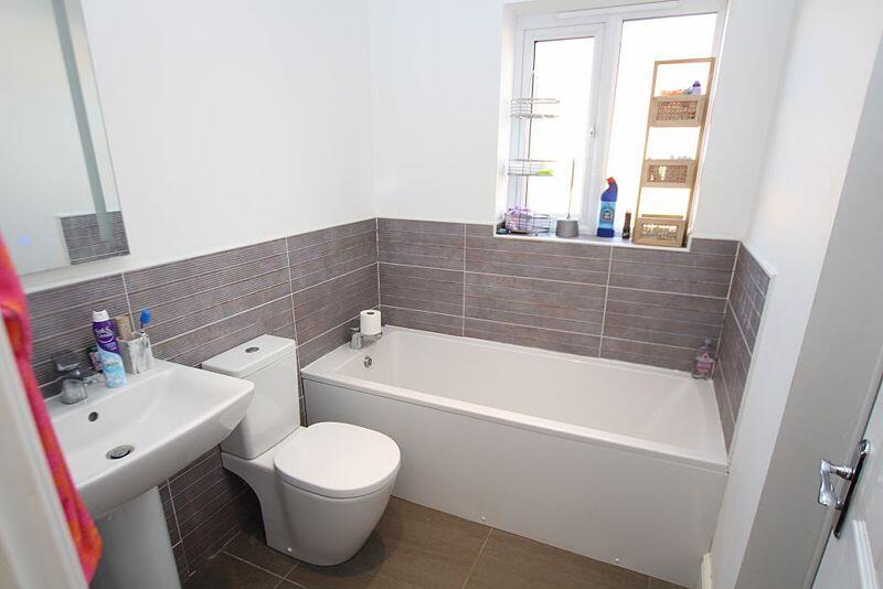 Ensuite to bedroom one