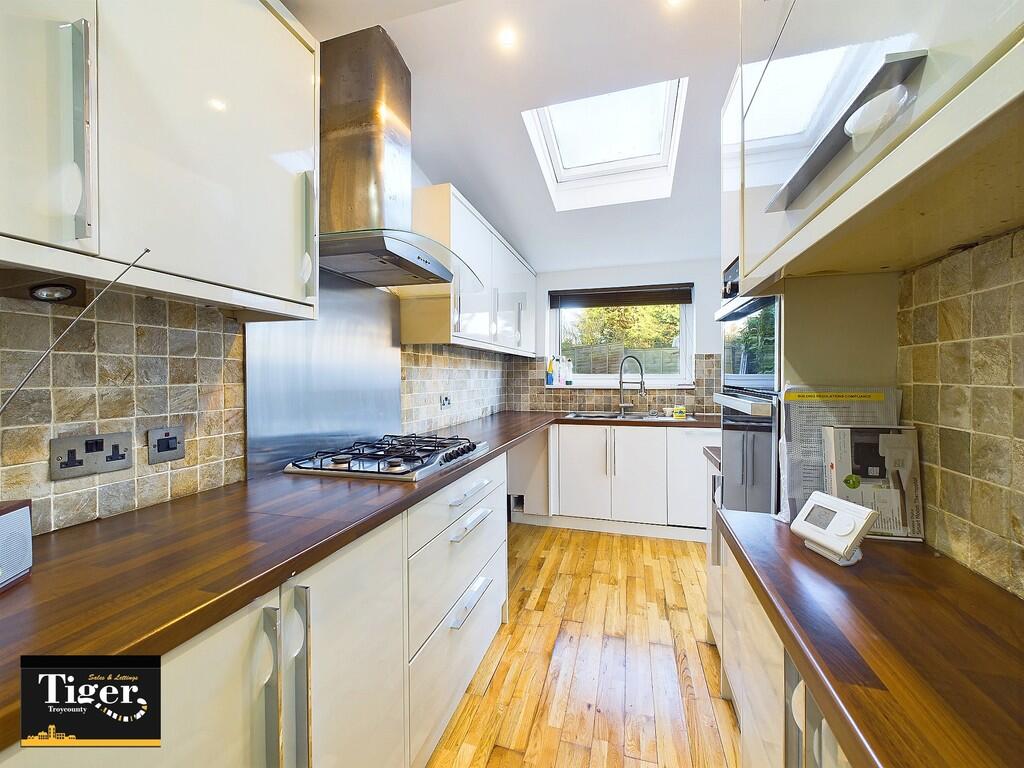 CAM03440G0-PR0252...