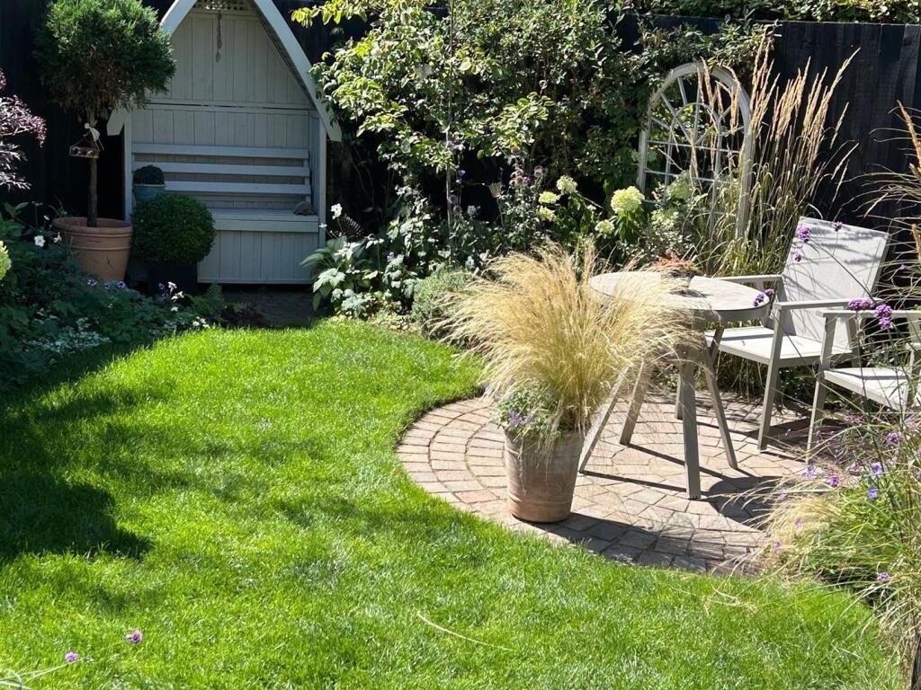 Vendors garden 2.jpg