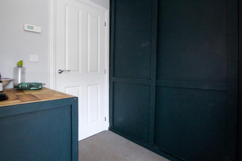 wardrobe-space.jpg