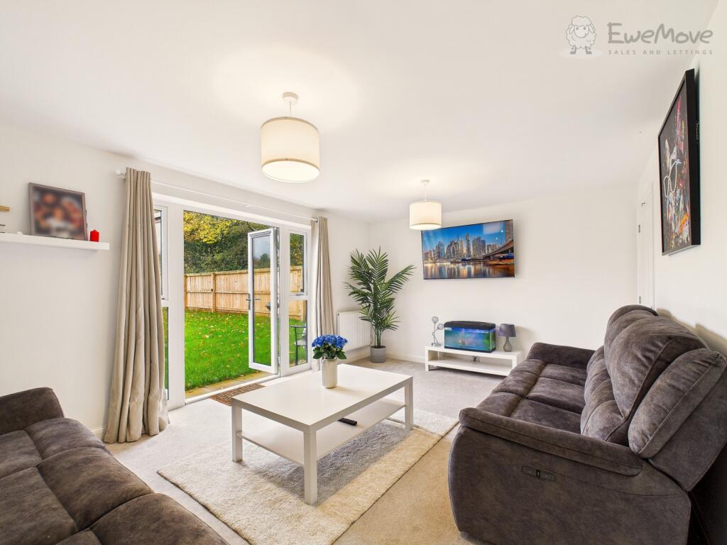 EWEMOVE TIVERTON - LOUNGE