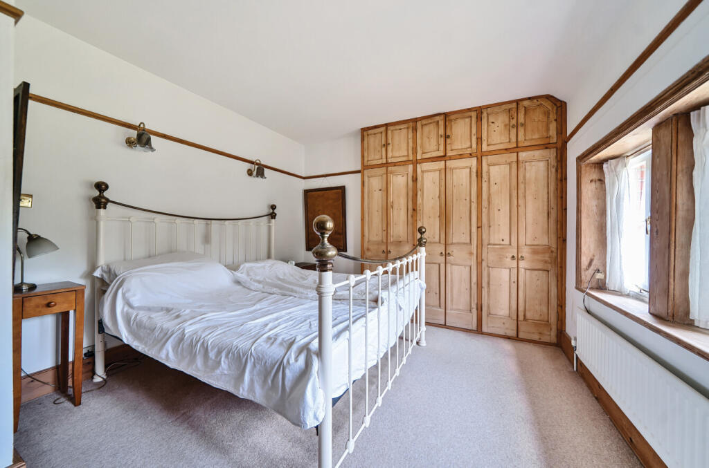 1313605-6-6854690...