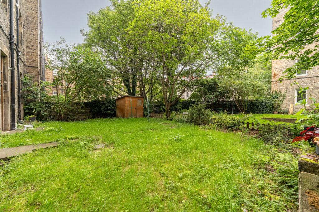 Shared Rear Garden