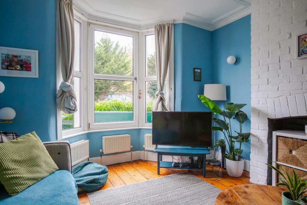 101 Whitehall Road-4.jpg