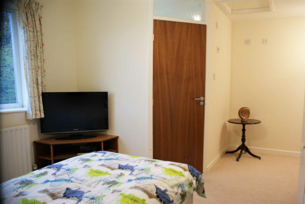 2nd Bedroom