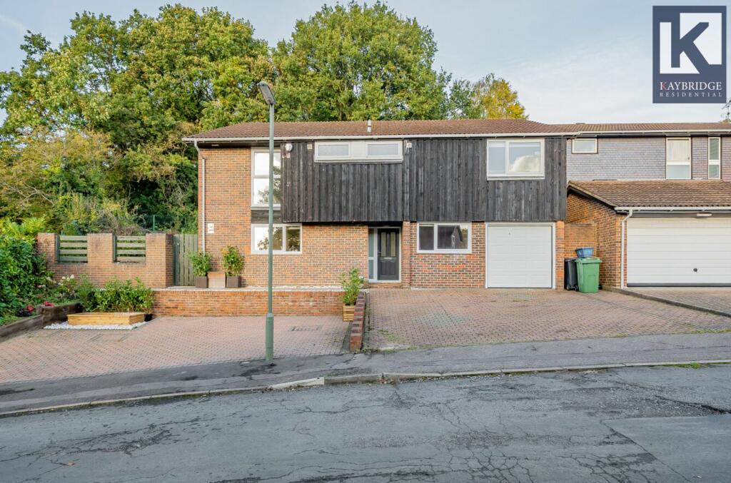 Parklands Way, Worcester Park