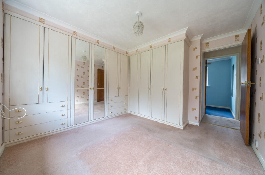 1304803-13-684811...