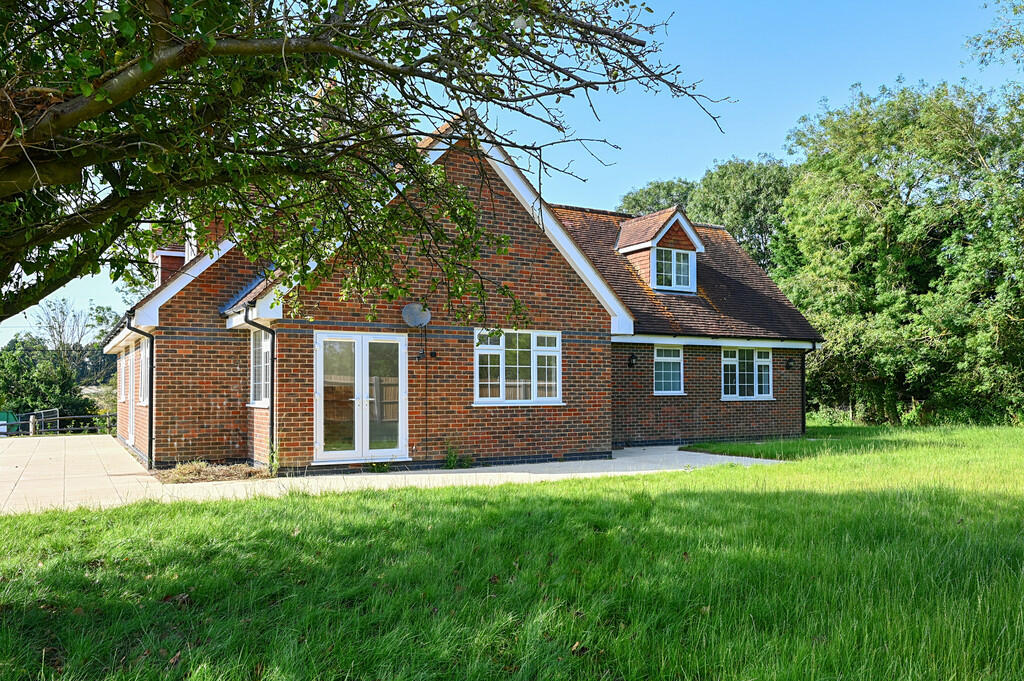 Elm Lodge - Apple...
