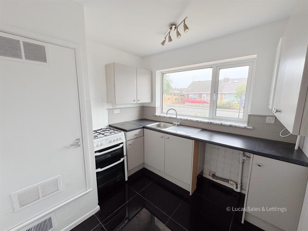 15 Isebrook Ct Burton Latimer-10.jpg