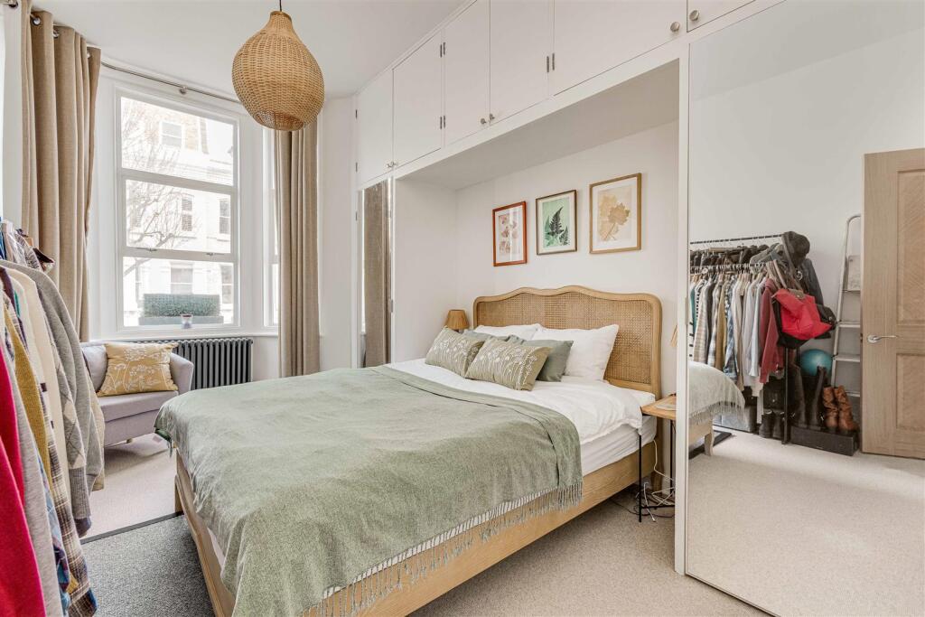 Radipole Road 50 Flat 2 Low-1.jpg