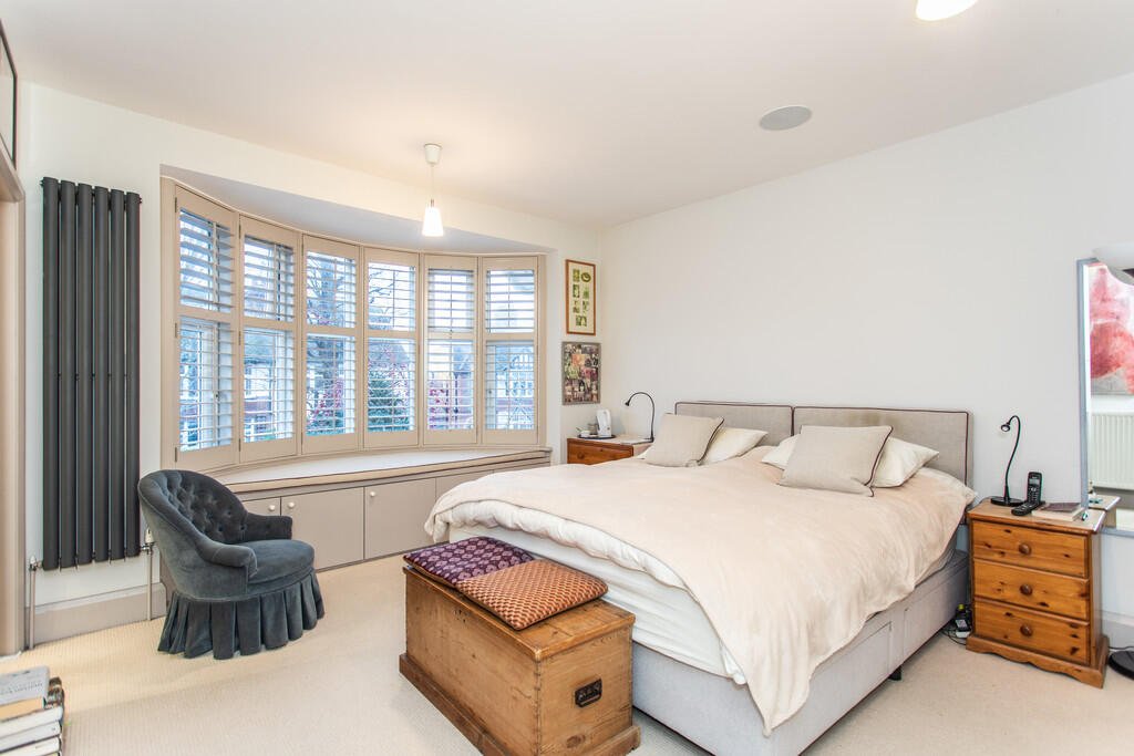70 Braemore Road5...