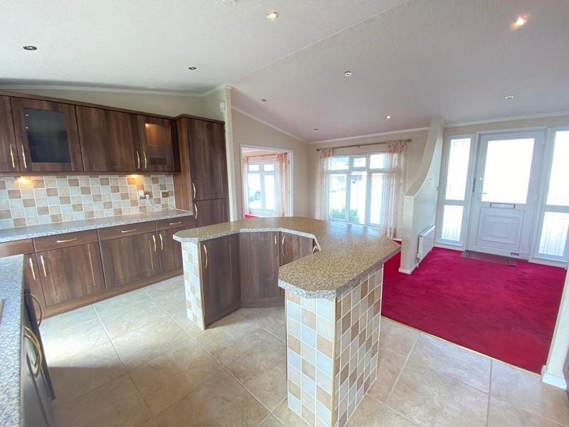 Kitchen / Dining / Breakfast Room