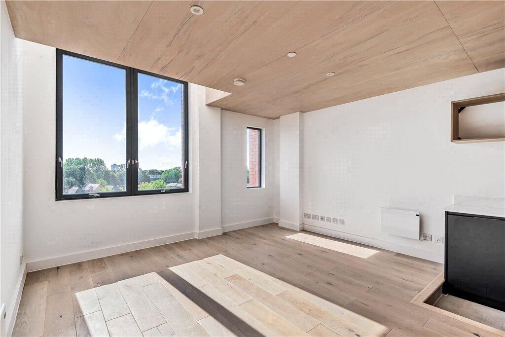 Spinners Way, Manchester, M15