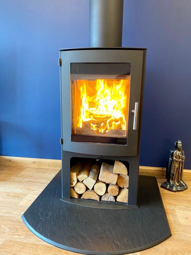 LOG BURNING STOVE