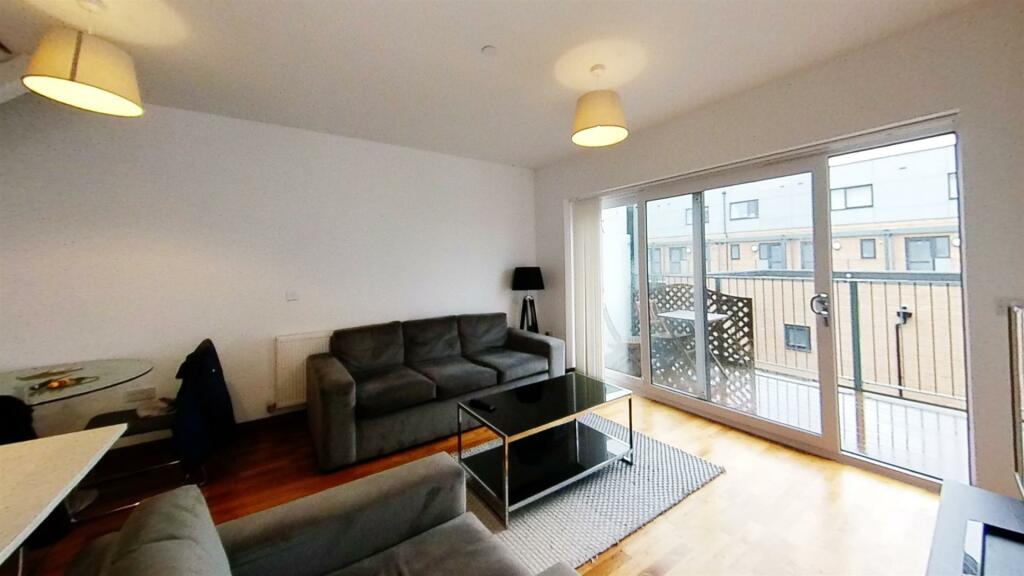 Flamsteed-Close-Living-Room.jpg