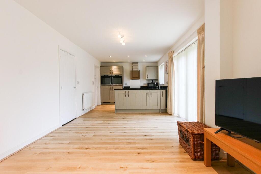 Kitchen / Family room