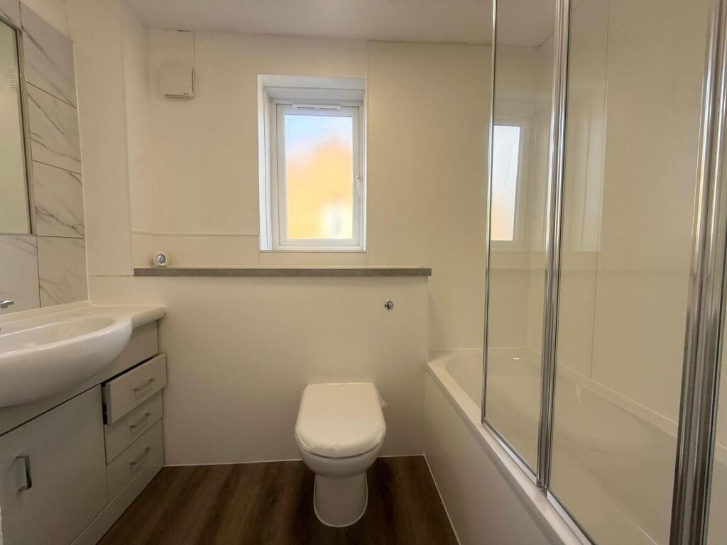 WhatsApp Image 2025-09-29 at 13.47.59 (8).jpeg