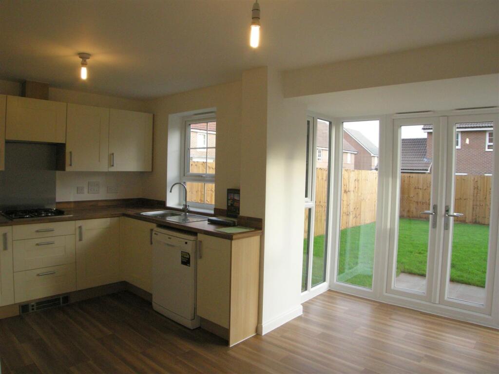 16 Trent Bridge Road 4.JPG