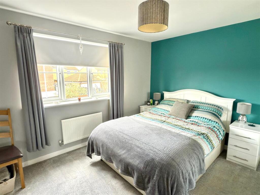 MASTER BEDROOM.jpg