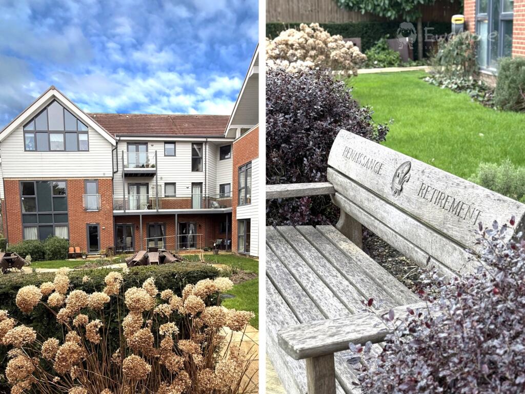 The communal well maintained gardens at Fleur De L