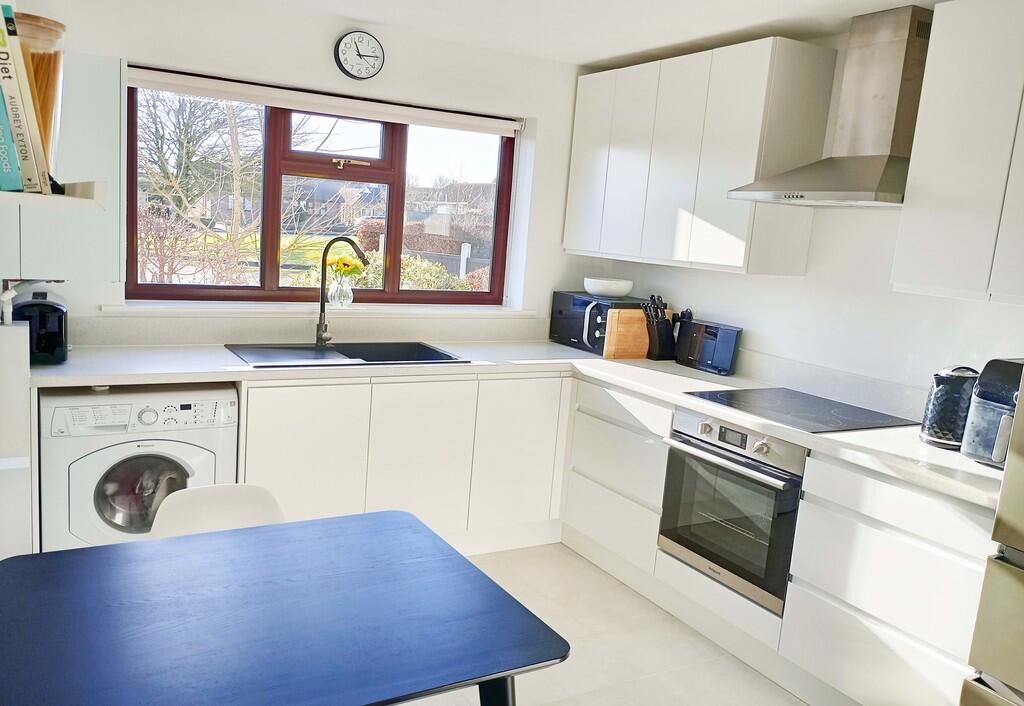Kitchen 1