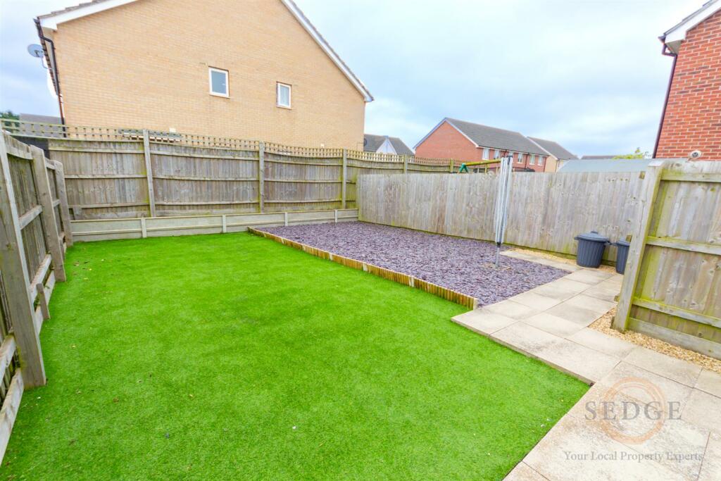 3 aintree-02.jpg