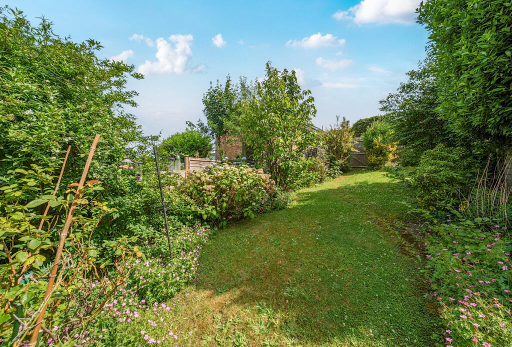 1311104-2-6851a66...