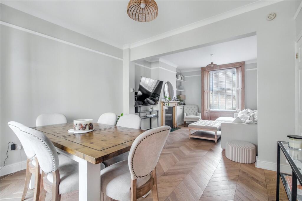 Living/Dining Room