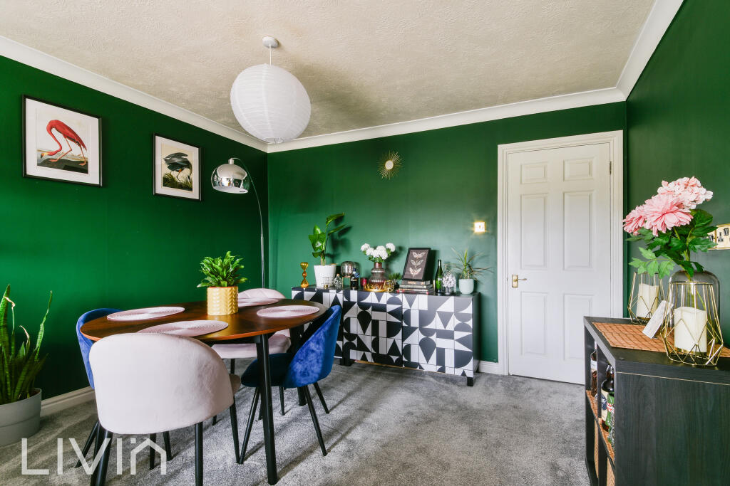 FLEETWOOD CLOSE, 32- (8)