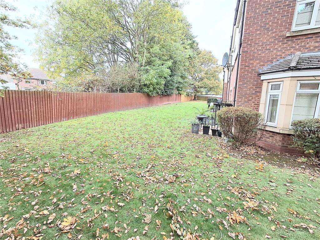Rear Communal Garden
