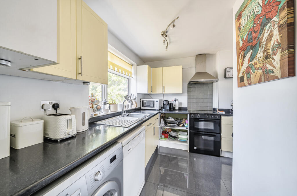 1340772-18-689f24...