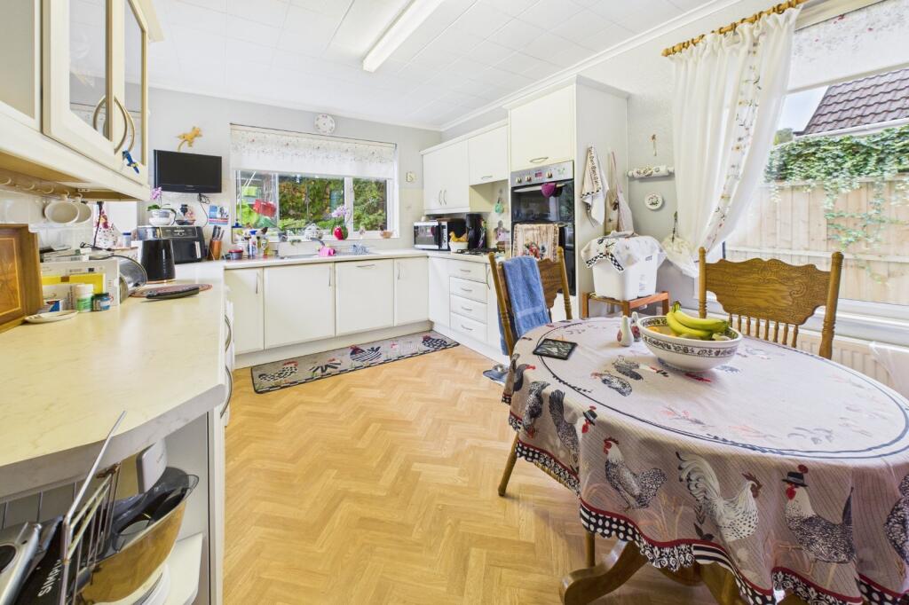 Kitchen/Breakfast