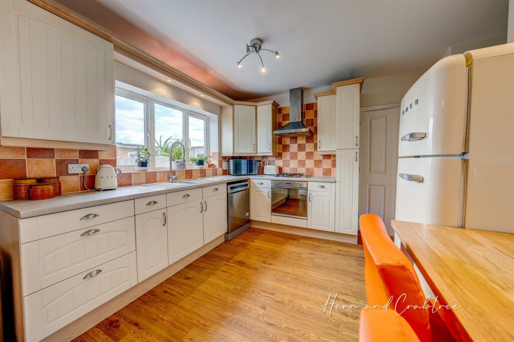 Page Drive, HernCrabtree (12).jpg