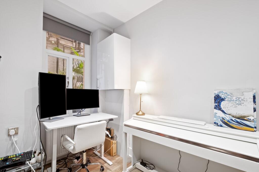 property in Aubrey House, 
7 Maida Avenue, W2